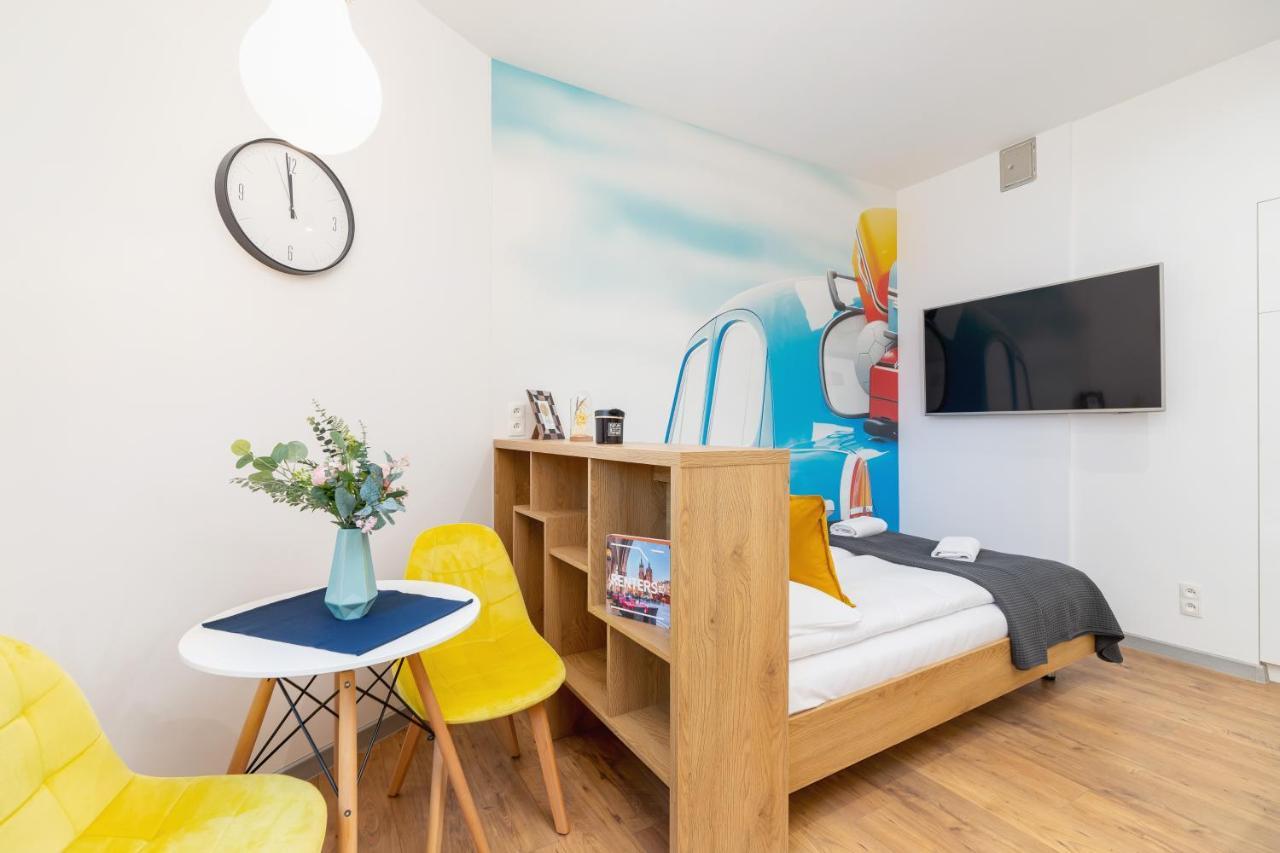 Trendy By Renters *