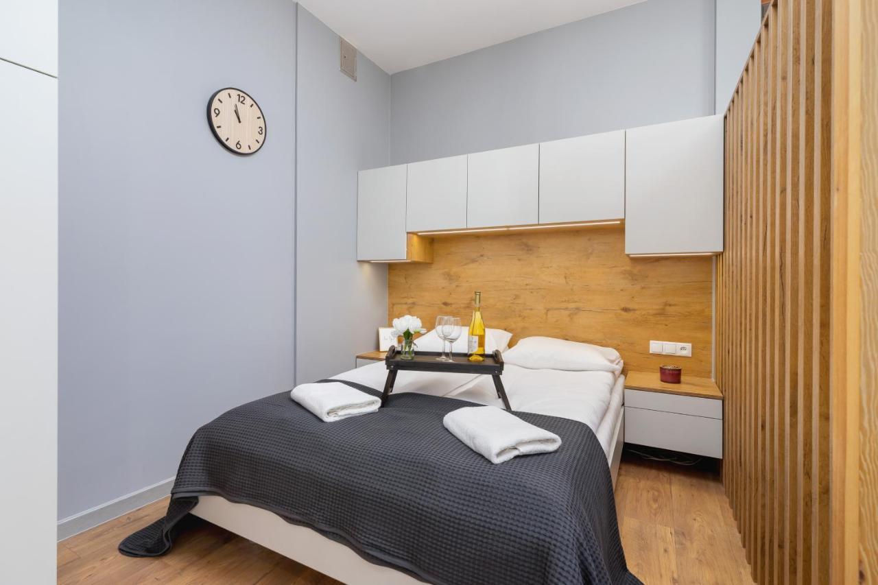 Trendy By Renters Apartament