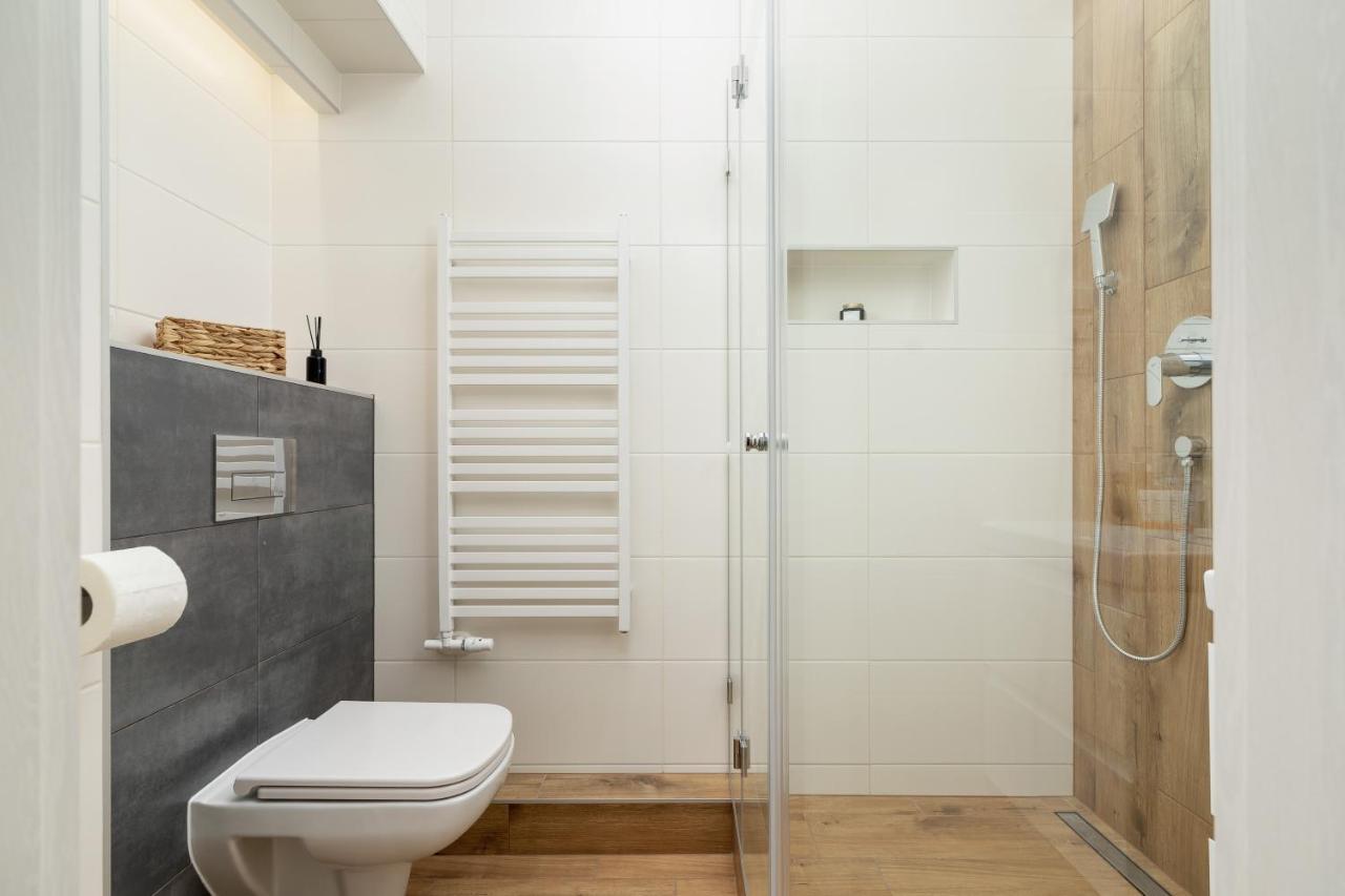 Trendy By Renters